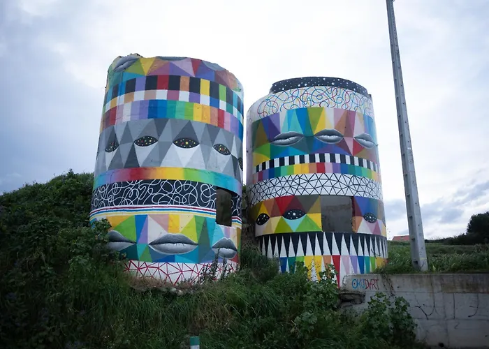 2 Piscina Y Tenis אחו